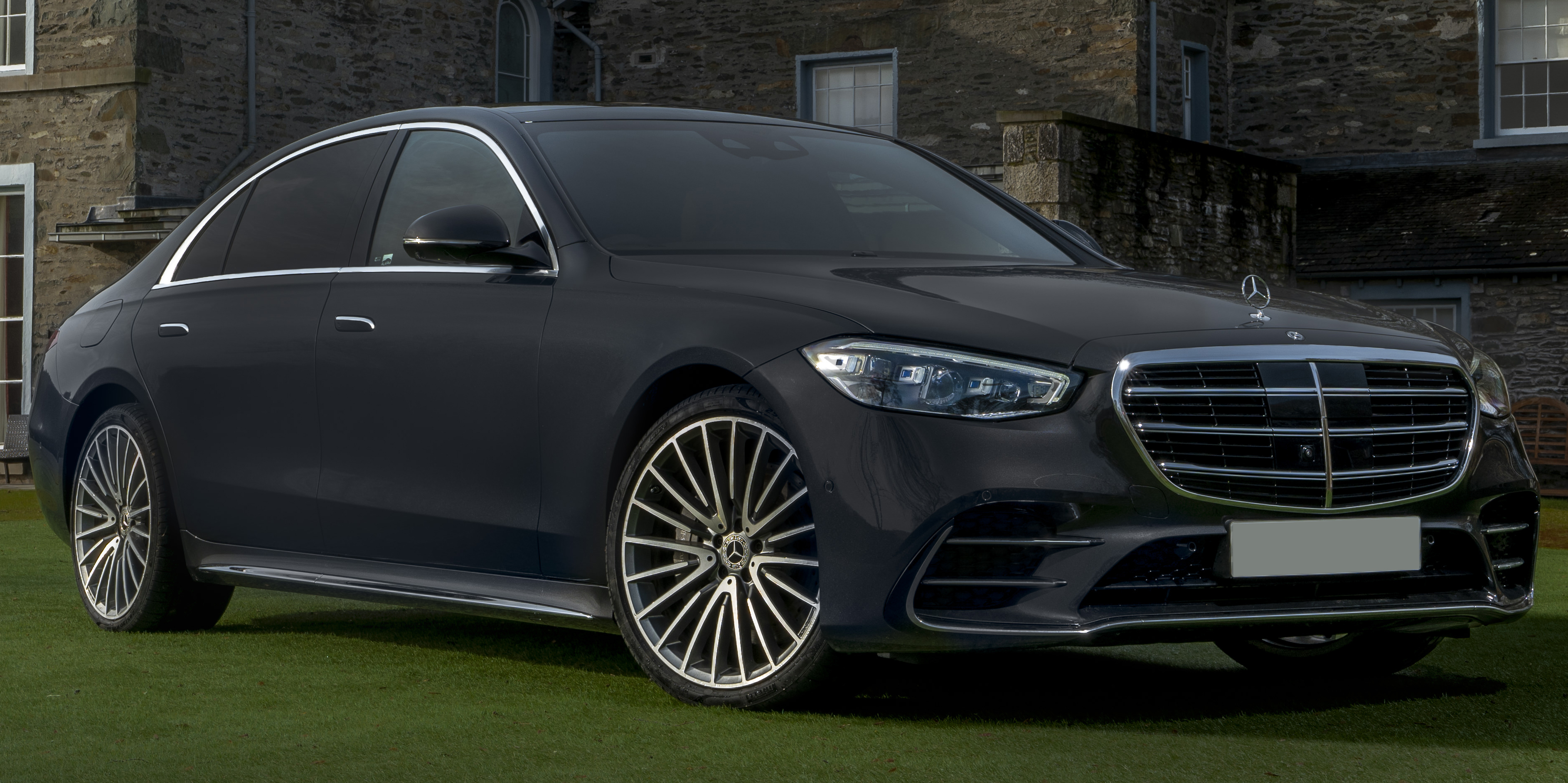 Black Mercedes S-Class executive vehicle used for G4 Cars corporate travel